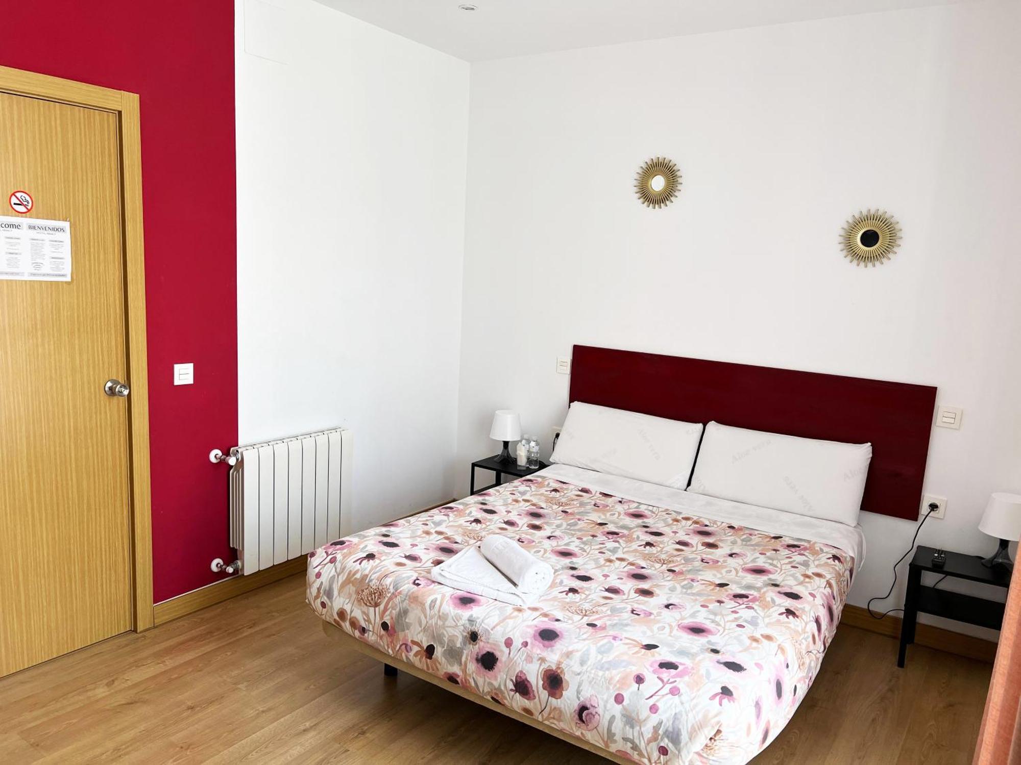 Hostal Abaaly Madrid Luaran gambar
